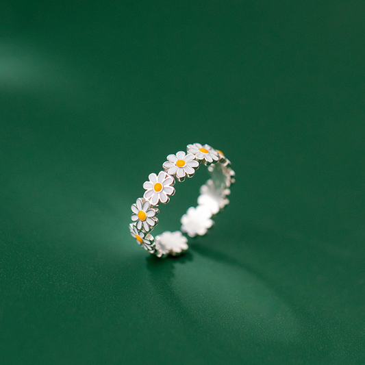 Daisy Chain Ring