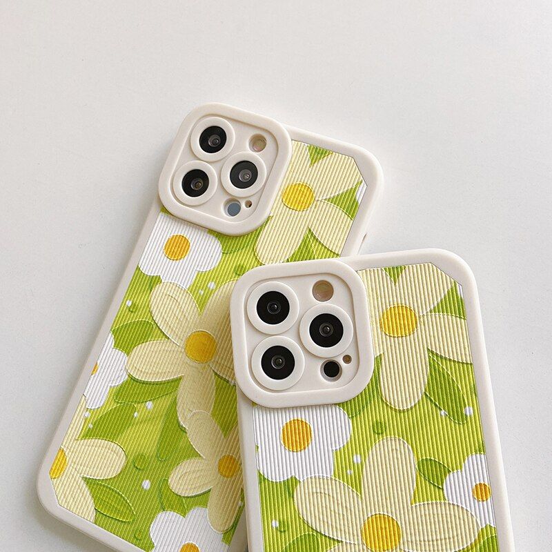Painted Daisy Pattern iPhone Case