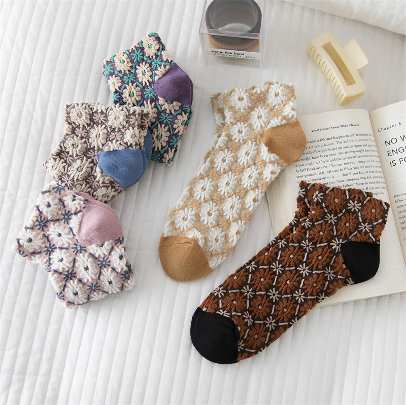Textured Floral Ankle Socks (5 Colours)