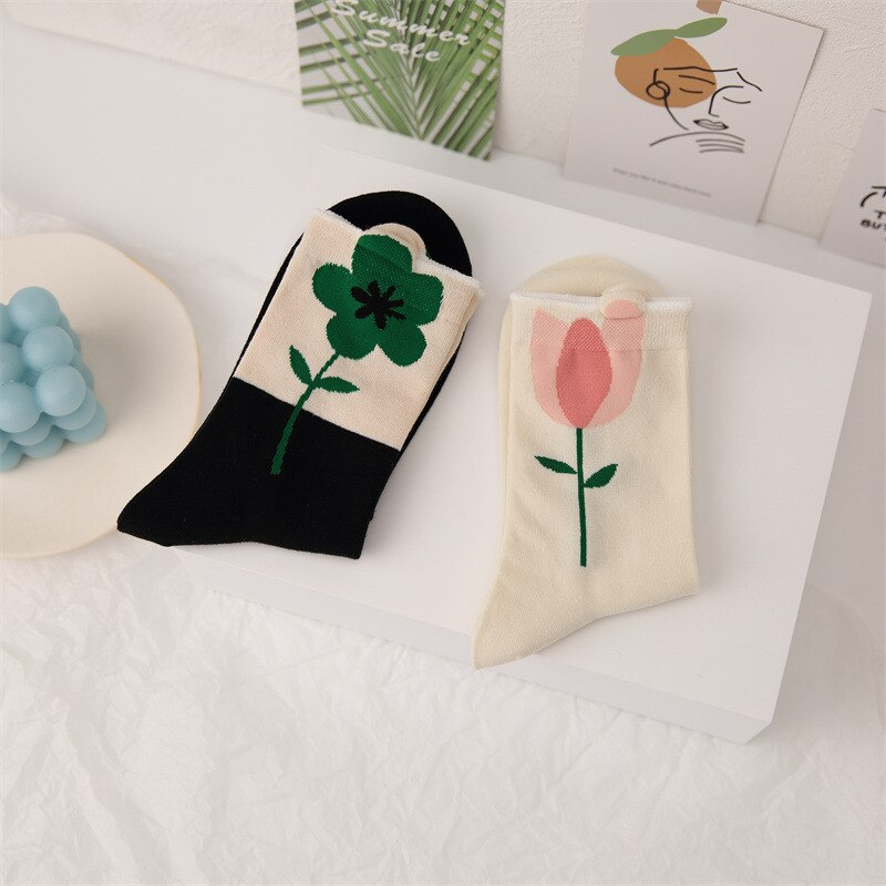 Peeping Leaf Flower Ankle Socks (4 Designs)