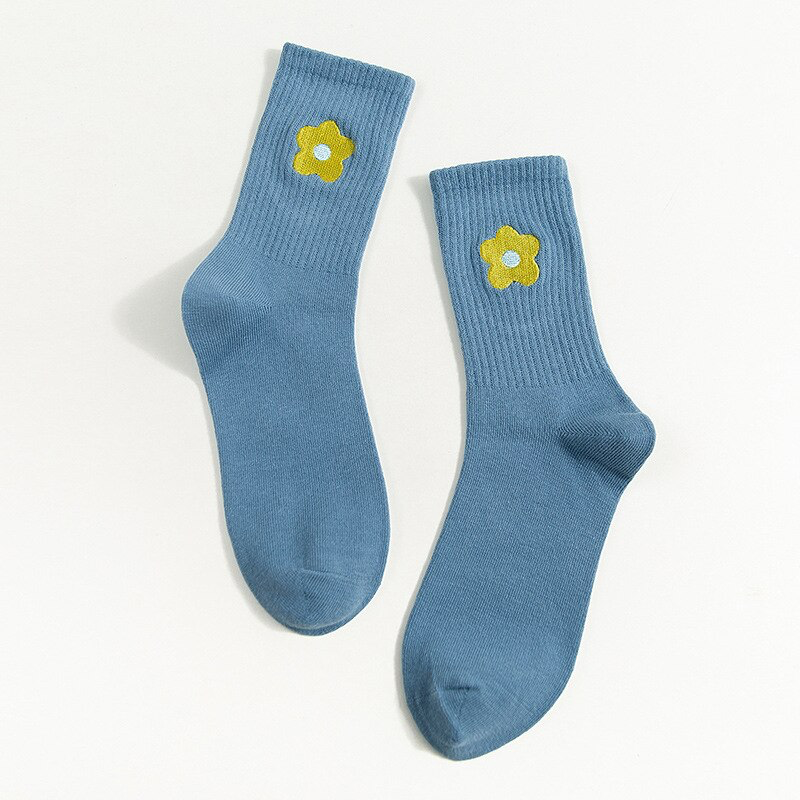 Embroidered Pop Flower Ankle Socks (10 Colours) - Ice Cream Cake