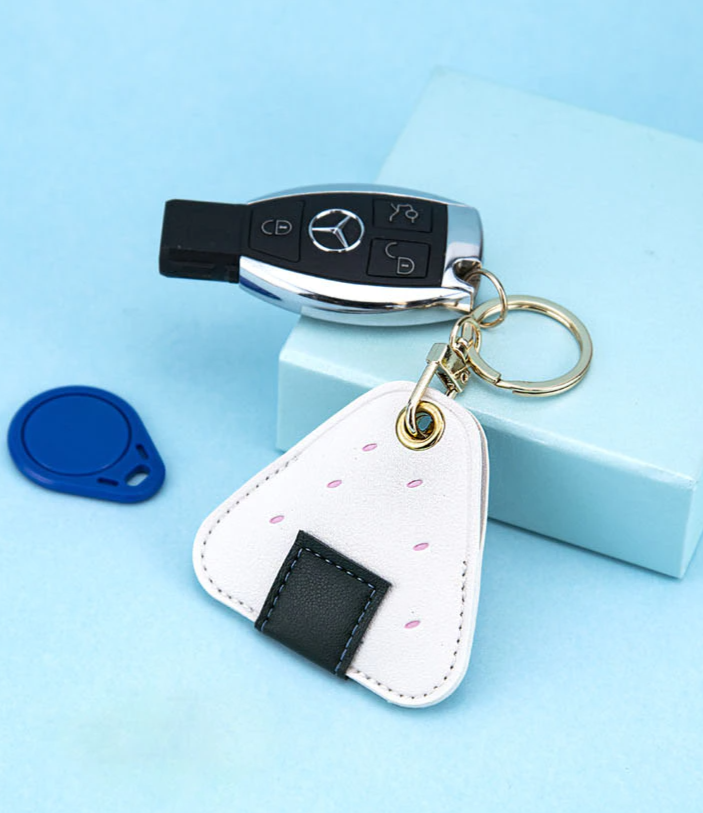 Snack Keychain with AirTag Pouch (3 Designs)